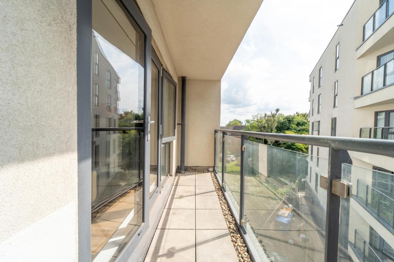Apartment Spacious In Town Centre